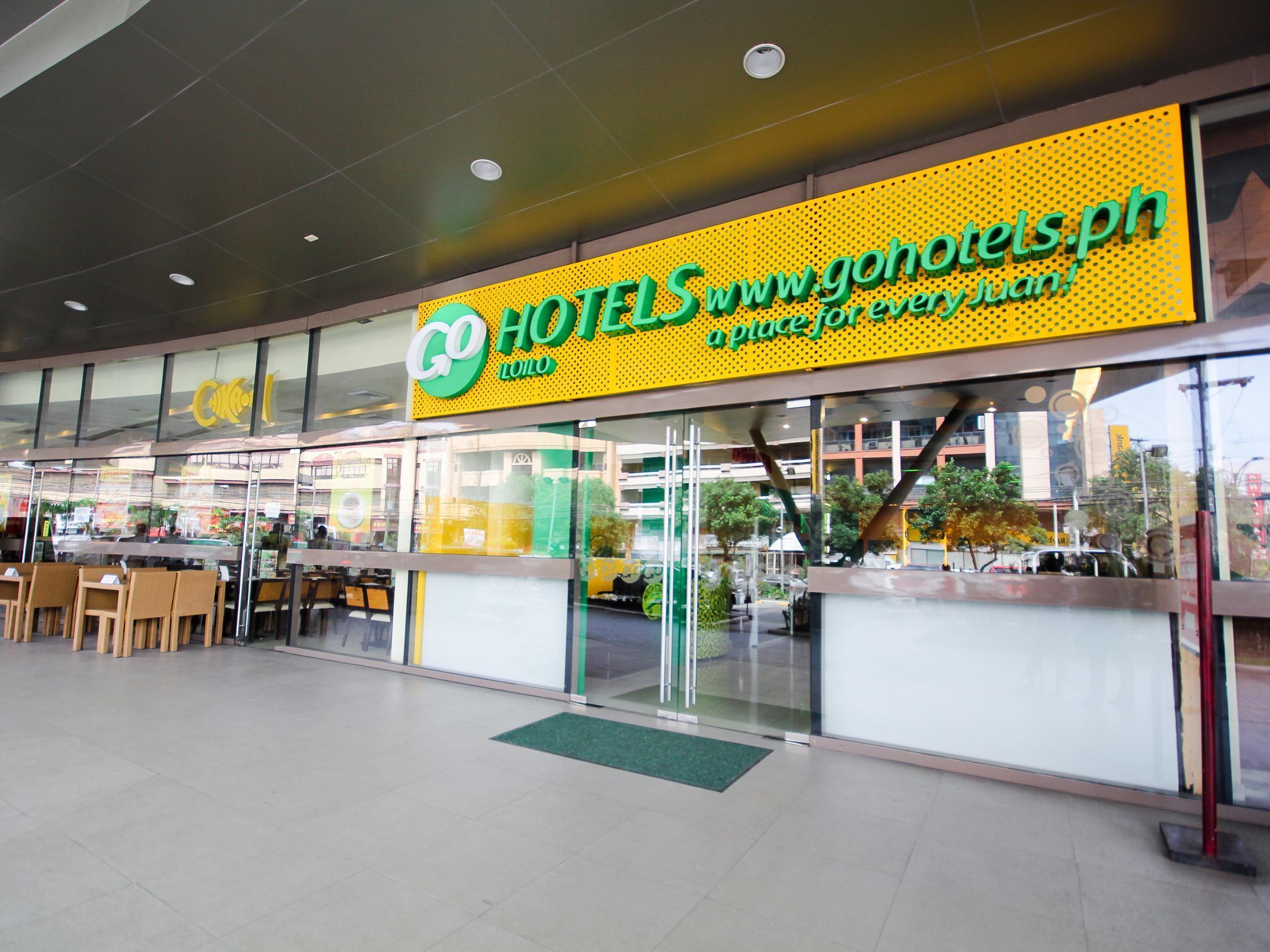 Go Hotels Iloilo Exterior photo